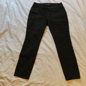 Ann Taylor Black Curvy Skinny Jeans in 6 Petite